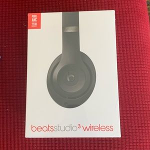 BRAND NEW Beats Studio 3 Wireless